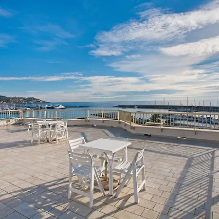 Dei Due Porti Apart Otel Sanremo