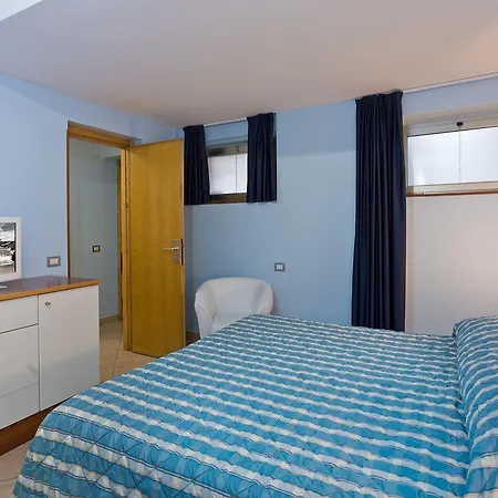 Dei Due Porti Sanremo