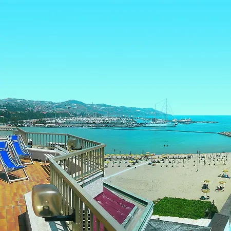 Dei Due Porti Sanremo