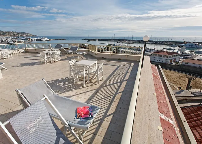 Ξενοδοχείο με διαμερίσματα Dei Due Porti