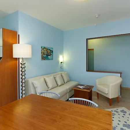 Dei Due Porti Aparthotel