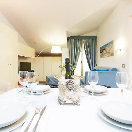 Aparthotel Dei Due Porti 3*