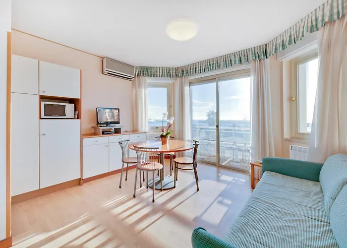 迪都耶波尔帝住宅酒店 3*